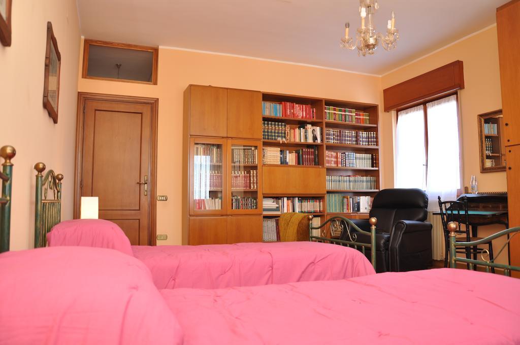 Giangurgolo B&B เรนเด ห้อง รูปภาพ